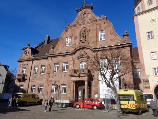 2000 Jahre Geschichte (hier an der Alb hatten schon die Römer eine Siedlung), 800 Jahre Stadtrecht und der Wiederaufbau um 1700 unter Markgräfin Sibylla Augusta prägen das Stadtbild Ettlingens.