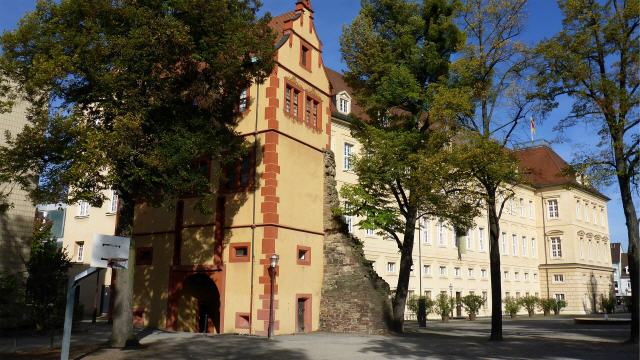Die Karlsburg ist ein Schloss im Karlsruher Stadtteil Durlach, das den Markgrafen von Baden-Durlach von der Mitte des 16. bis ins frühe 18. Jahrhundert als Residenz diente.