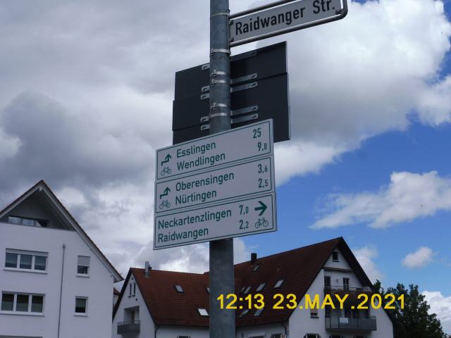 Radweg Zeichen am Neckar Radweg!